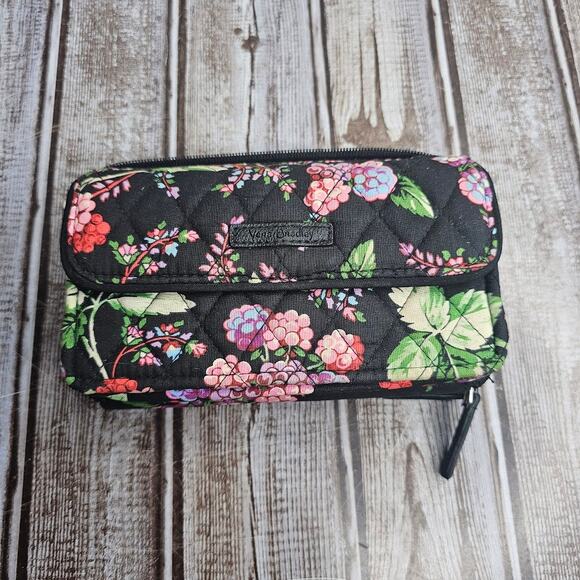 Vera bradley quilted black floral zipper wallet fabric RFID - Picture 1 of 7
